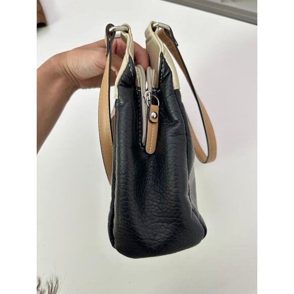 Macy's Giani Bernini pebbled poster tote bag - Picture 5 of 6